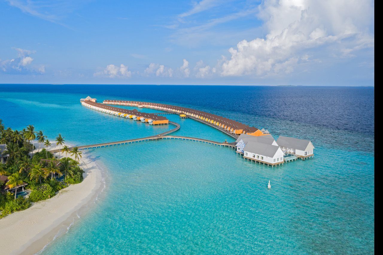 The Standard, Huruvalhi Maldives (Adults Only) Meedhoo  Ngoại thất bức ảnh The resort's overwater villas